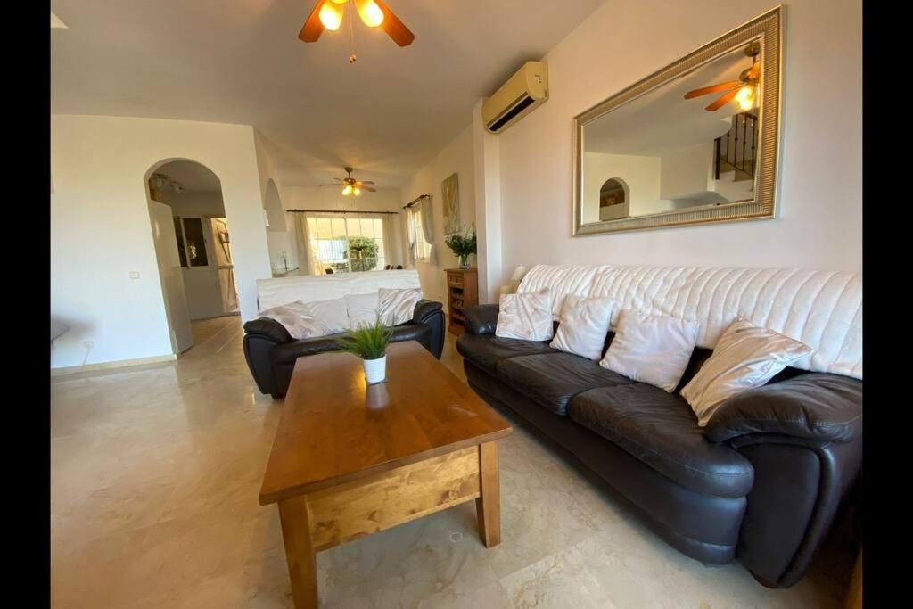 3 Bedroom Home With Amazing Views & Outdoor Spaces Manilva Esterno foto